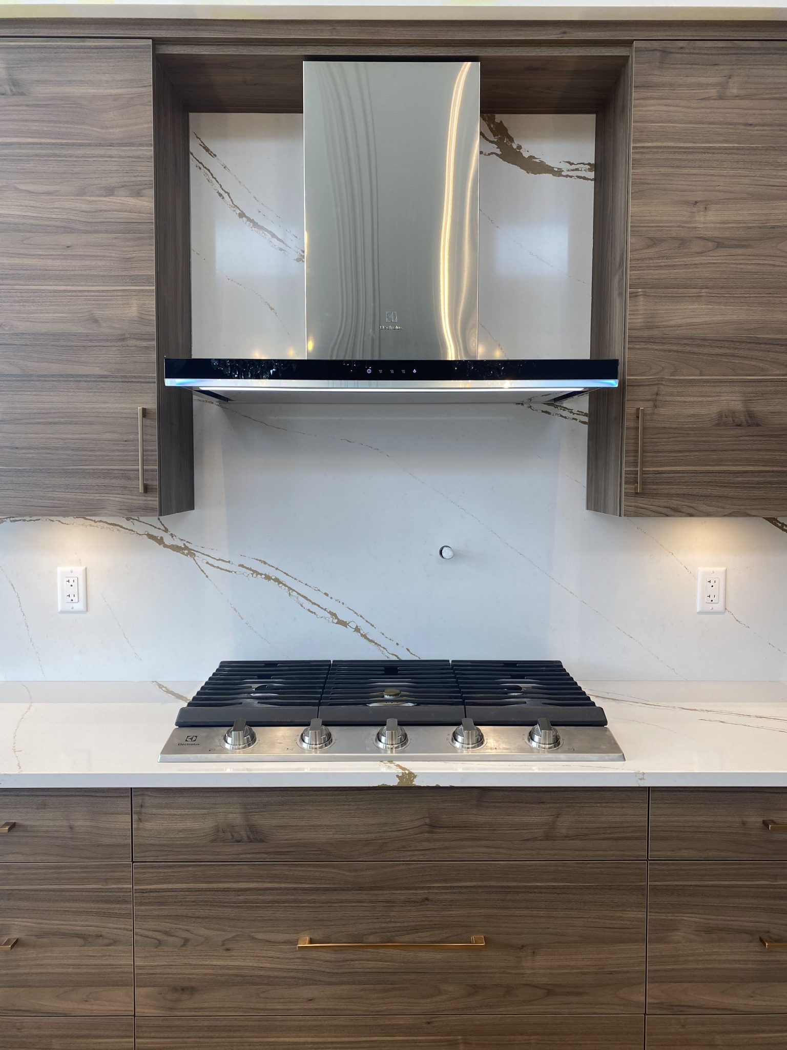 OTR, Downdraft & Hood Fan Installation Fine Line Appliance Installs